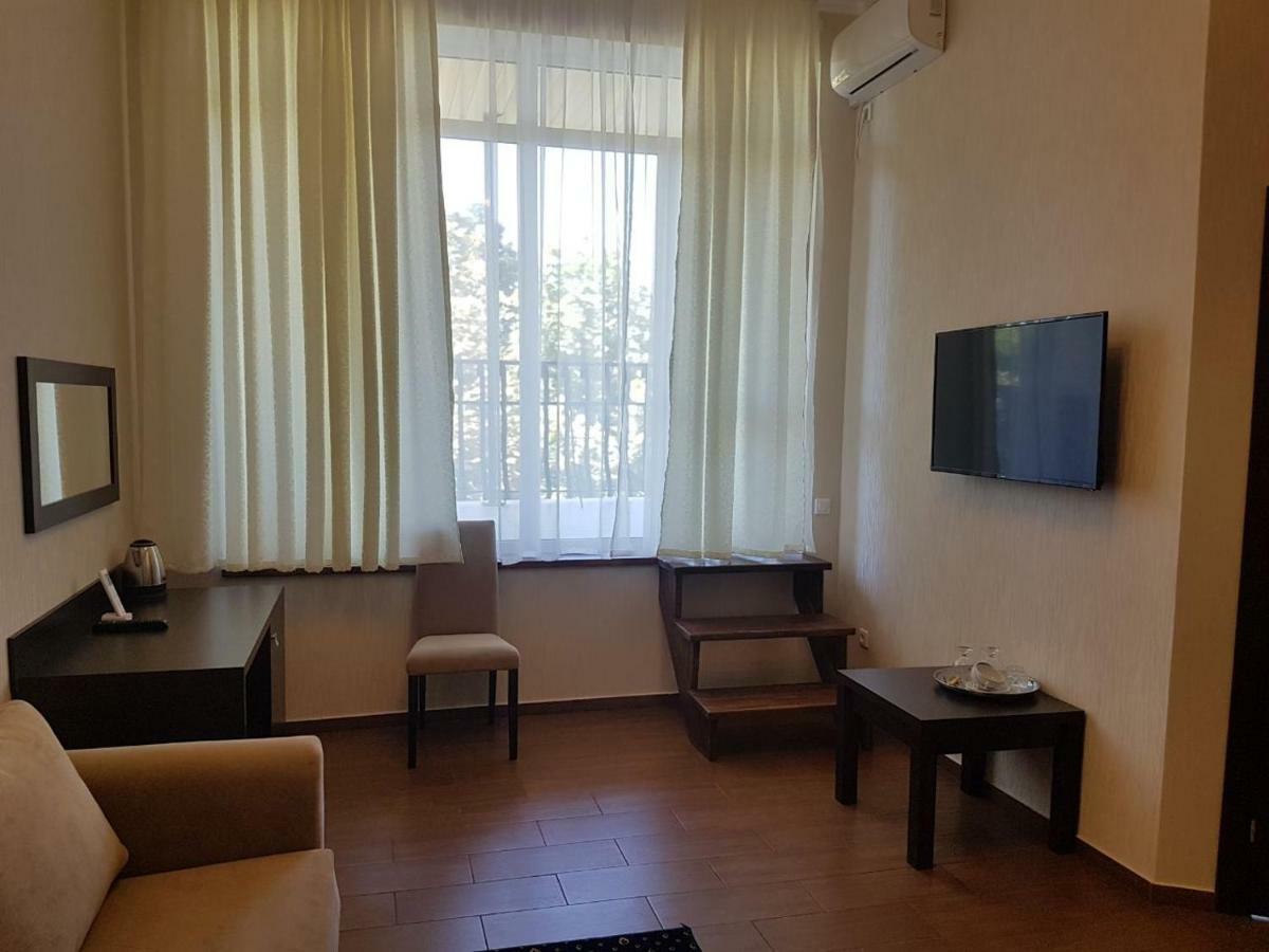 Hotel Lazurniy Bereg Gagry Zewnętrze zdjęcie