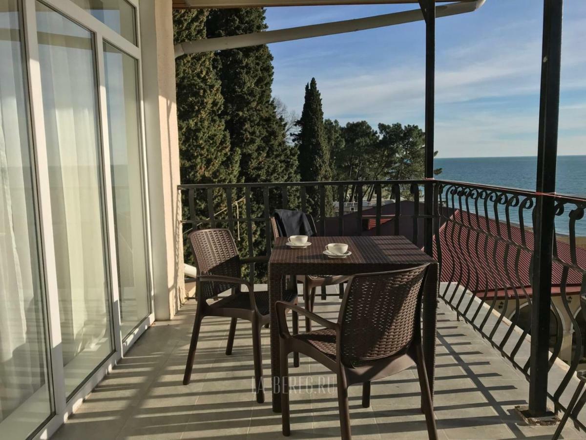 Hotel Lazurniy Bereg Gagry Zewnętrze zdjęcie