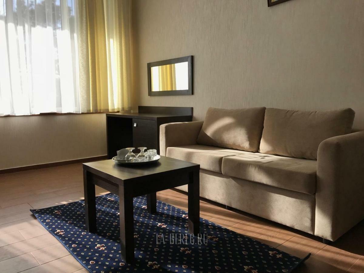 Hotel Lazurniy Bereg Gagry Zewnętrze zdjęcie
