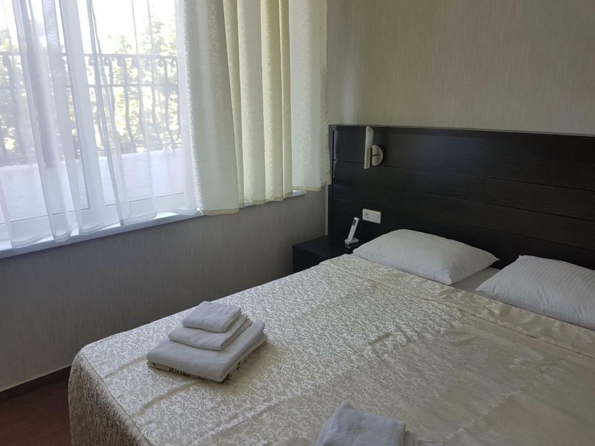 Hotel Lazurniy Bereg Gagry Zewnętrze zdjęcie